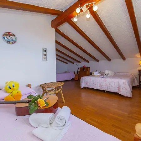 Villino Di Corsanico With View Villa Massarosa