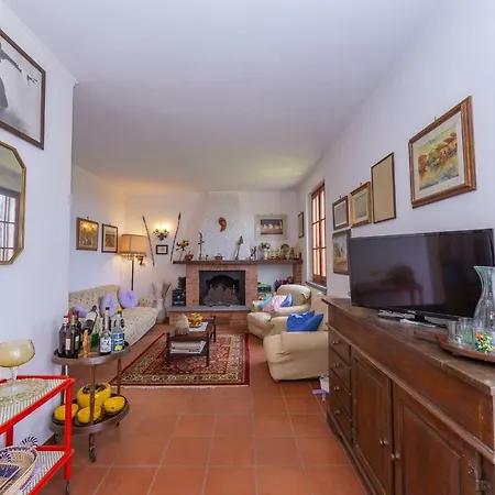 Villino Di Corsanico With View Villa *
